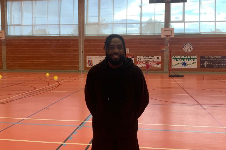 René, venant tout droit du Mans, est le nouveau salarié du COC Basket.