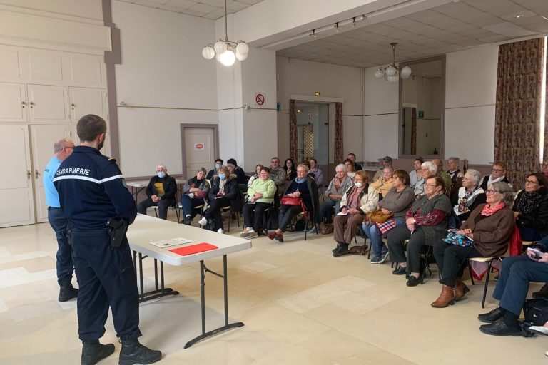 Lors de la conférence, les gendarmes ont également abordé le thème des caméras de surveillance et la question du droit à l'image.