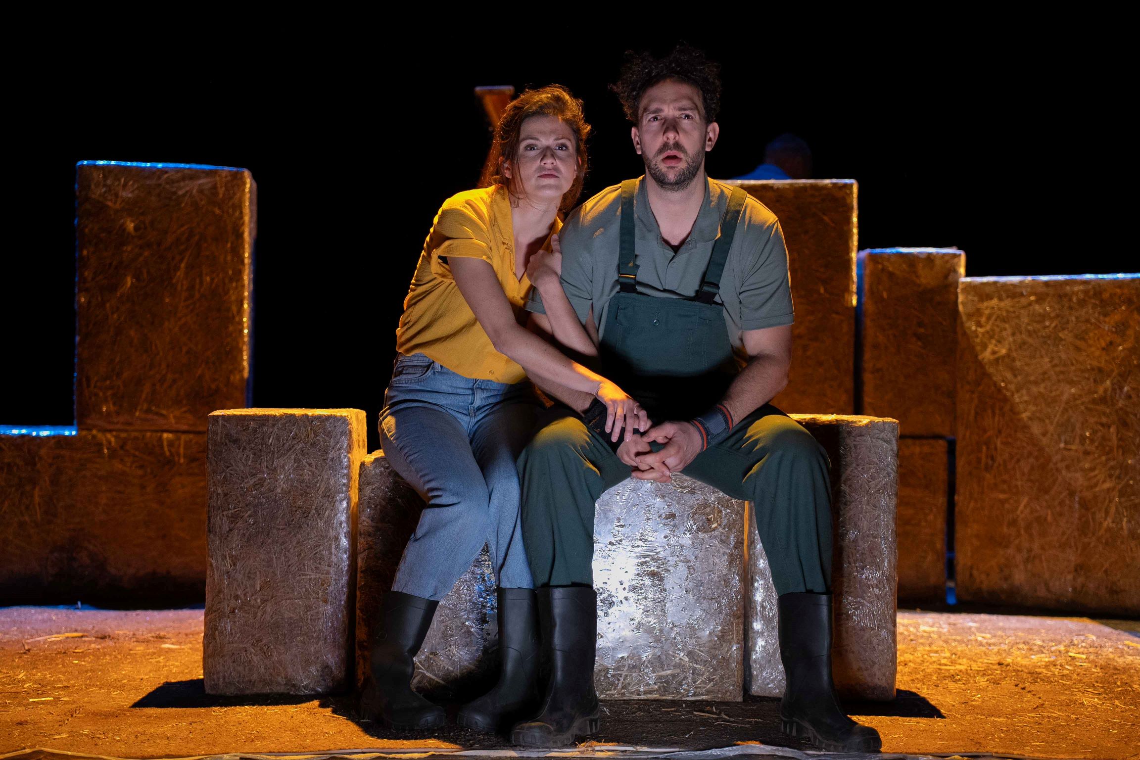 Tout-contre-la-terre